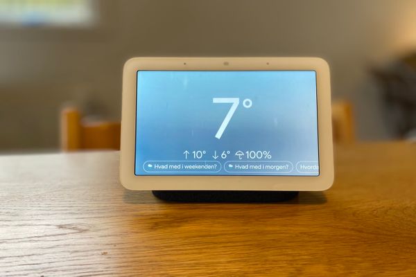 Test af Nest Hub 2: En gennemtænkt og problematisk hjemmecomputer